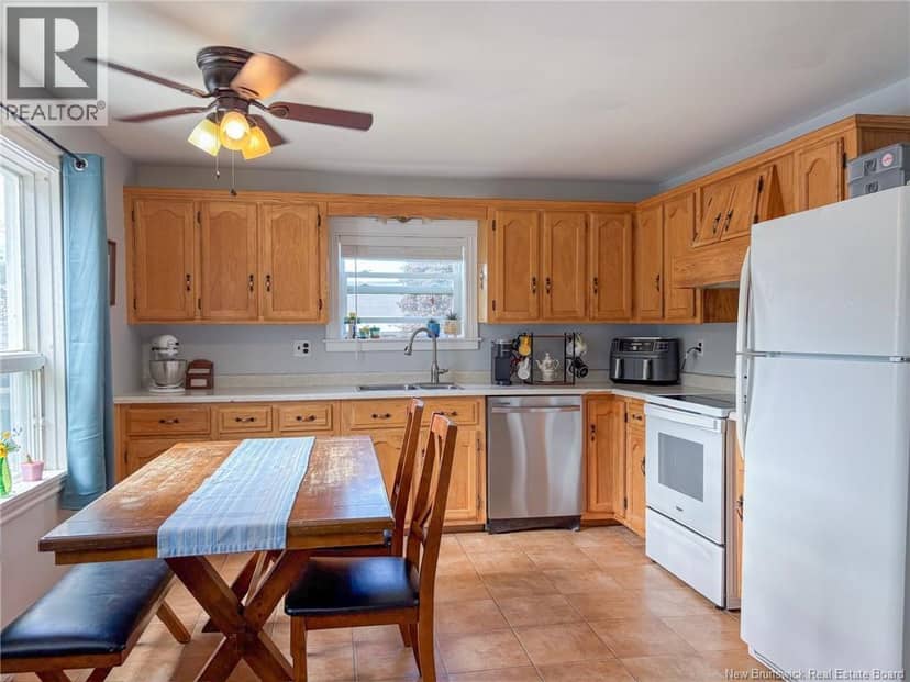 835 Central Street — photo 14 of 40