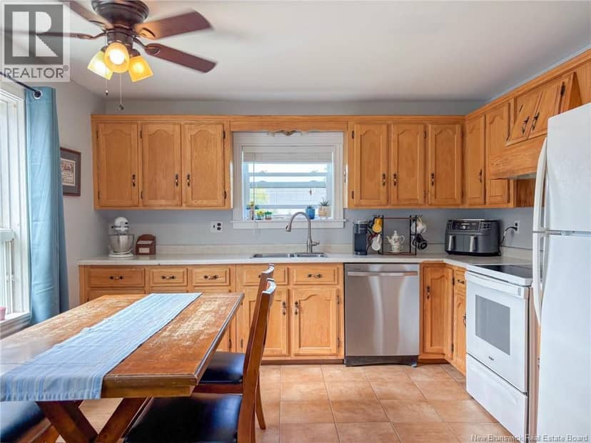 835 Central Street — photo 15 of 40