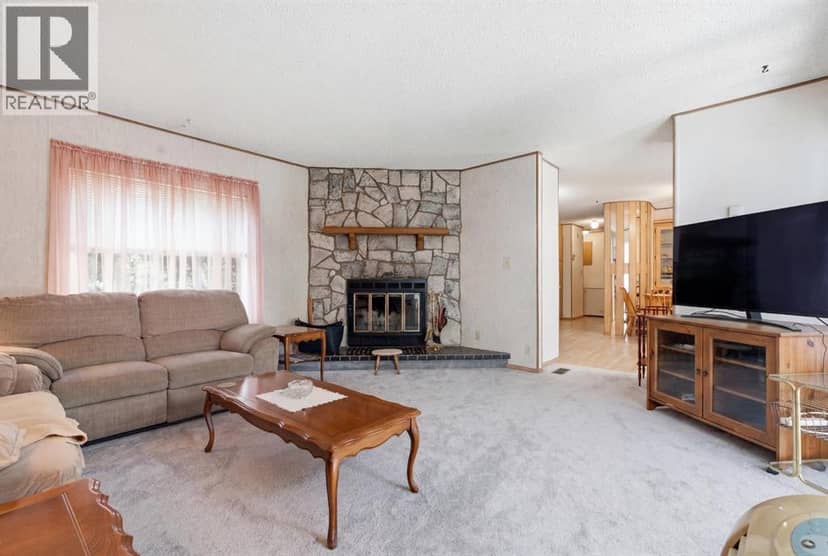 3011 Burroughs Manor NE — photo 12 of 35