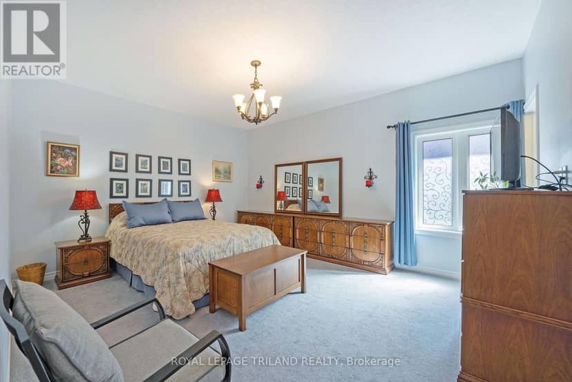 17 Jacklin Court — photo 11 of 40