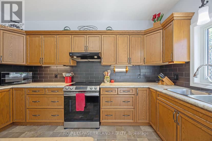 17 Jacklin Court — photo 20 of 40