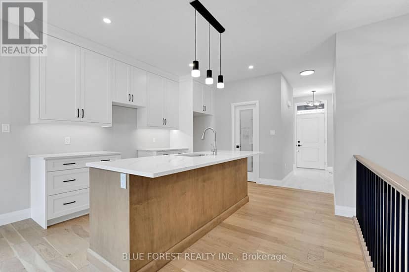 147 Shirley Street — photo 4 of 40