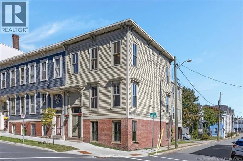 176 Sydney Street — photo 2 of 40