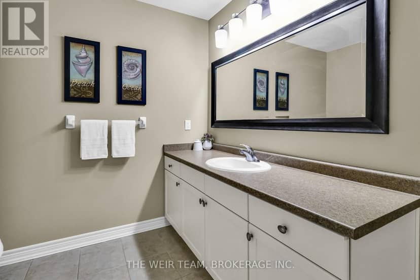 1018 Cook Drive — photo 34 of 40