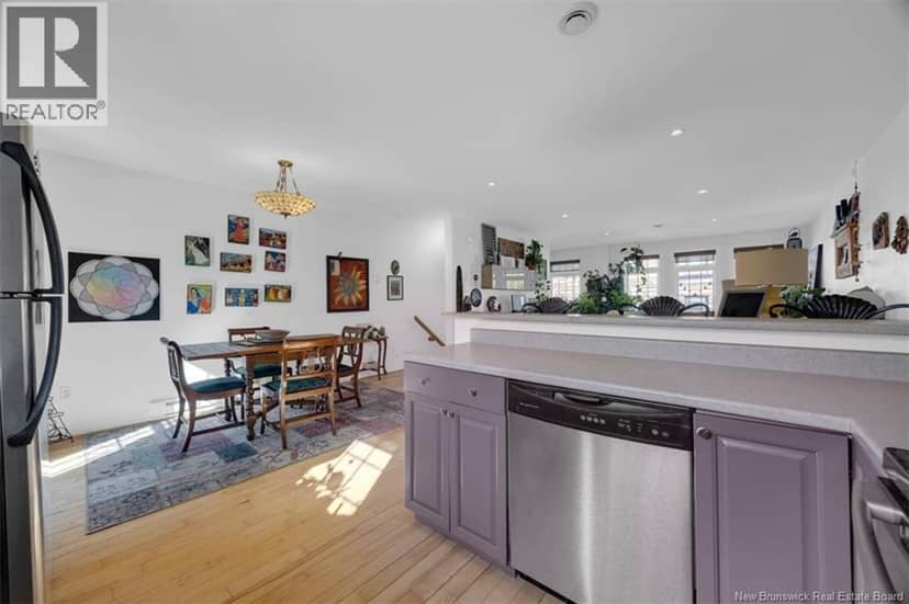 152 Duke Street — photo 11 of 27