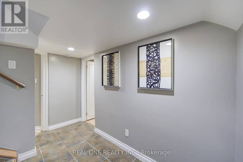 1099 Kent Avenue — photo 34 of 40
