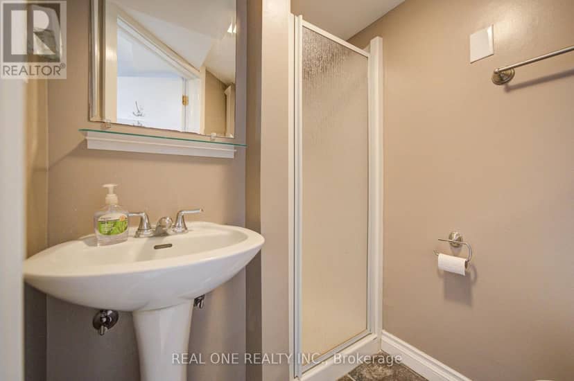 1099 Kent Avenue — photo 39 of 40