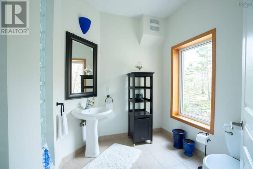 3560 Purcells Cove Road — photo 19 of 40