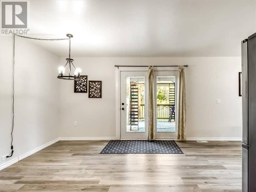 245 Lapalme — photo 21 of 40