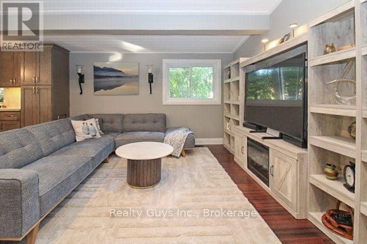 12 Adam And Eve Road — photo 31 of 40