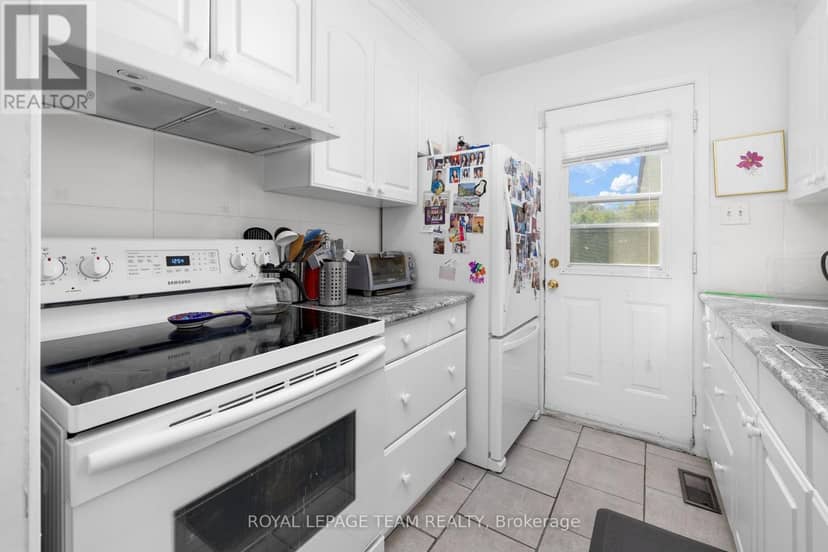 47 - 38 Woodvale — photo 16 of 31