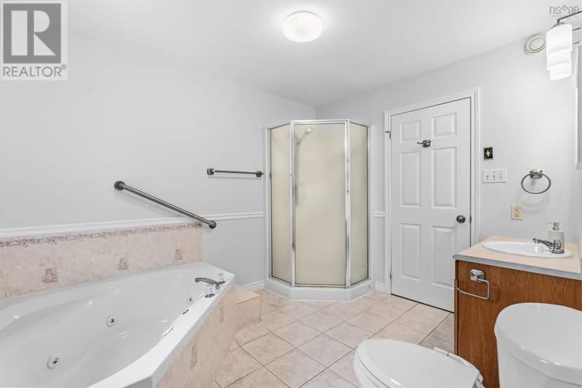 38 Charles Meade Drive — photo 34 of 40