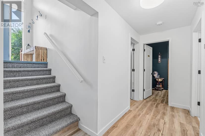 38 Charles Meade Drive — photo 9 of 40