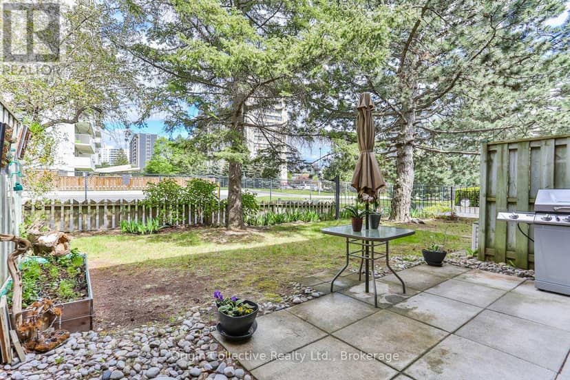 40 - 10 Esterbrooke Avenue — photo 15 of 18