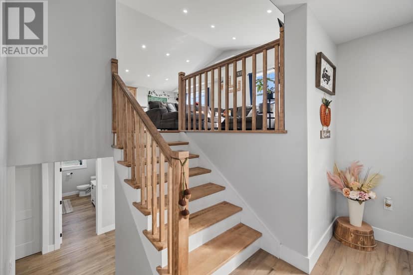 874 Tarantum Road — photo 8 of 40