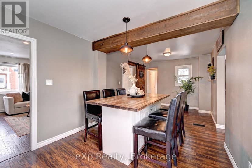 310 Barber Avenue N — photo 10 of 40