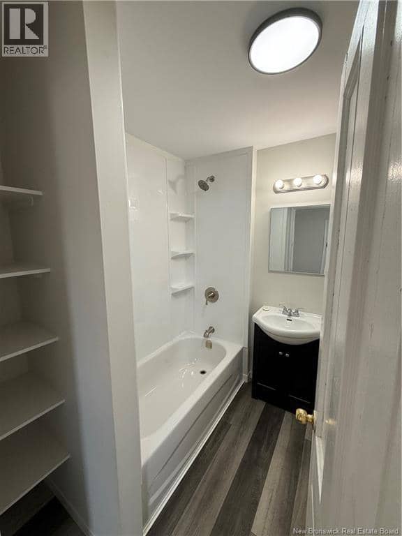 25 Meadow Street — photo 11 of 36