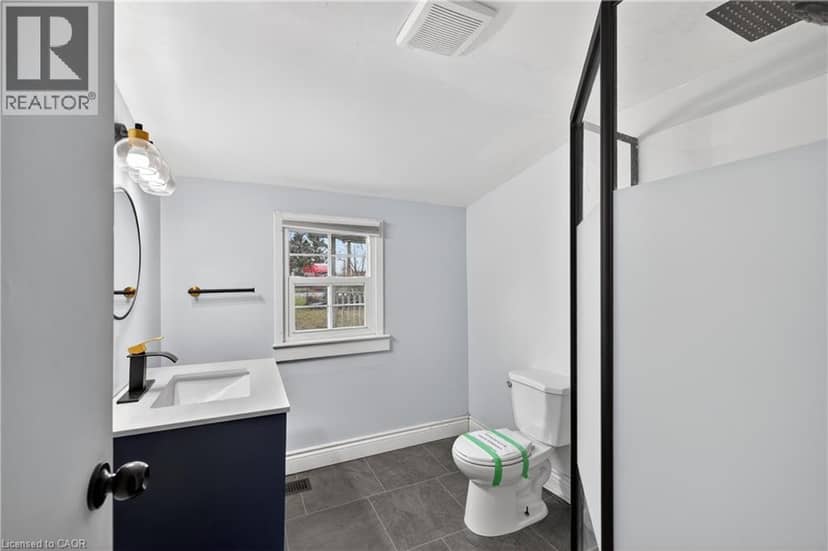 527 BOND Street — photo 22 of 40