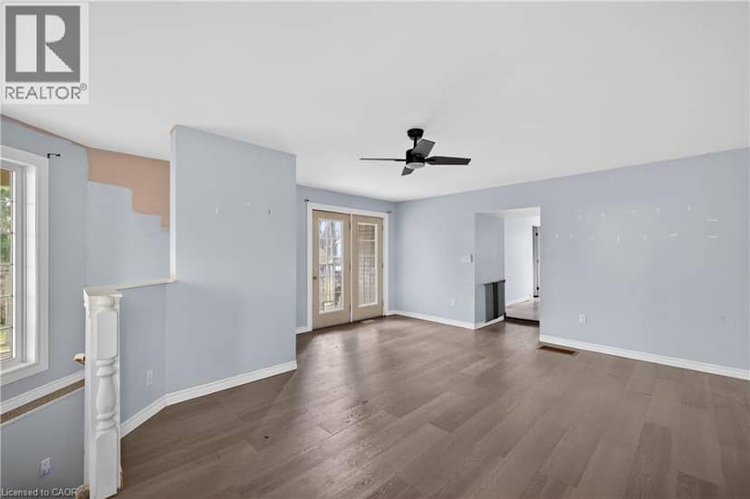 527 BOND Street — photo 6 of 40