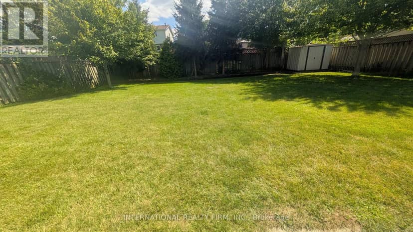 38 Windle Village Crescent — photo 22 of 22