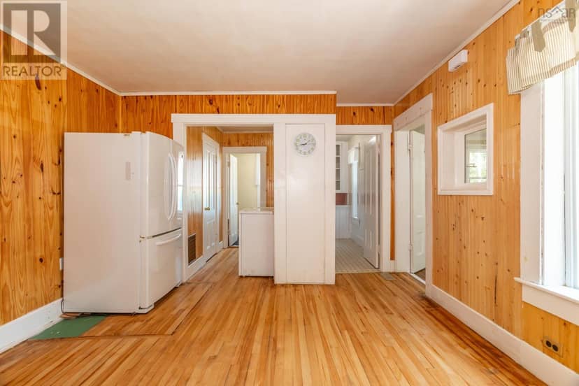 7498 Highway 340, Weymouth, photo 8