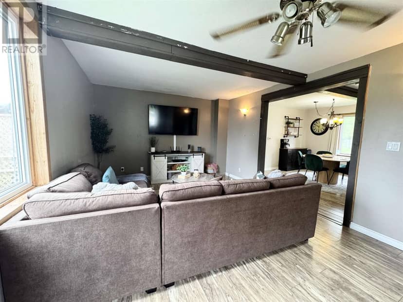 45 Elgin ST, Chapleau, photo 5