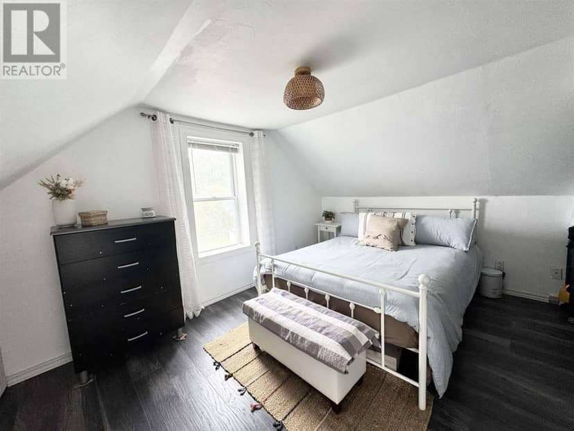 45 Elgin ST — photo 19 of 30