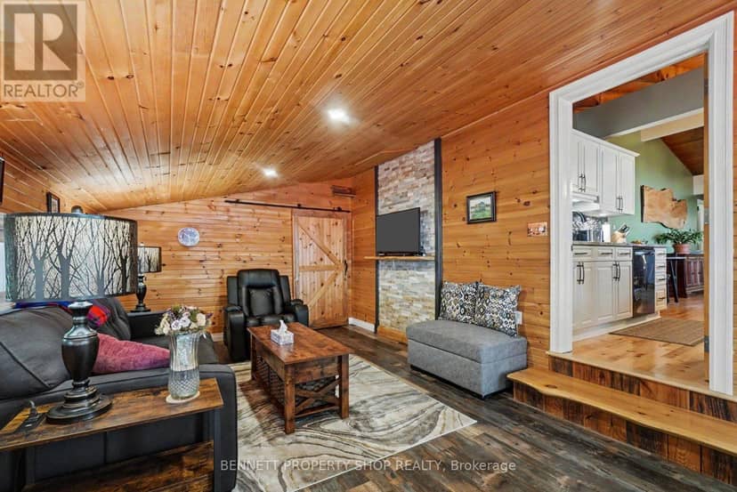 4240 Armitage Avenue — photo 19 of 28