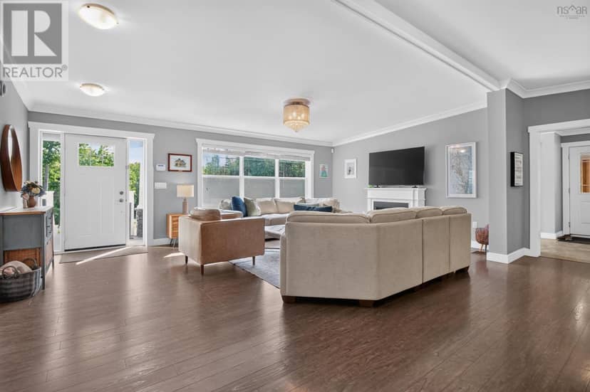 60 Monte Cristo Avenue, Enfield, photo 4
