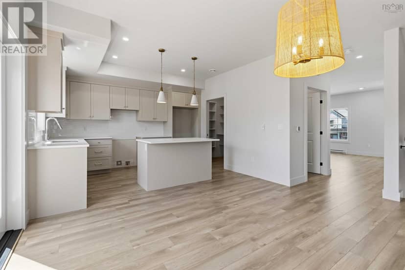 PC-5 18 Pearlgarden Close — photo 14 of 39