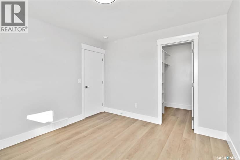 470 Yuel CRESCENT — photo 29 of 35