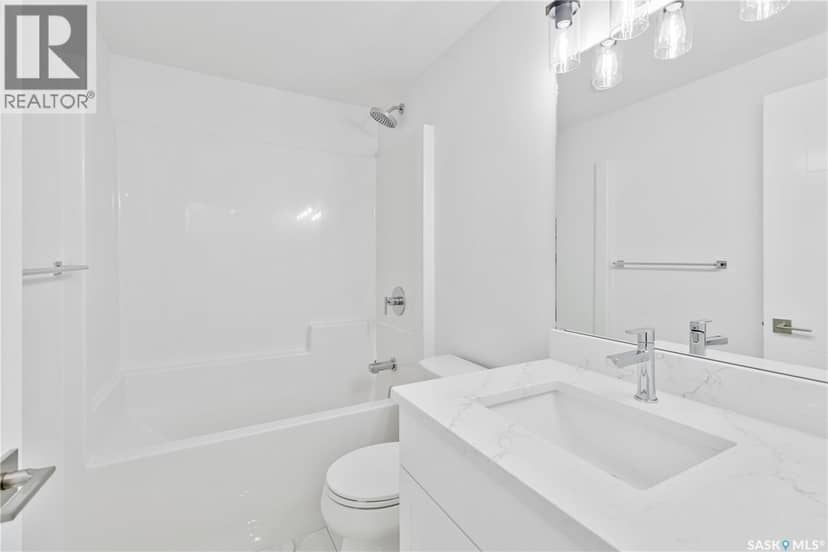 470 Yuel CRESCENT — photo 34 of 35