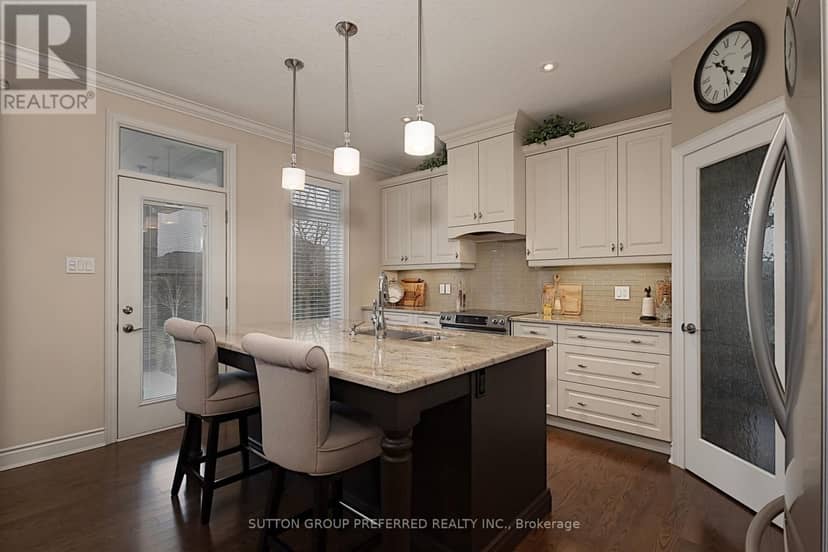 38 Brenmar Crescent — photo 12 of 40