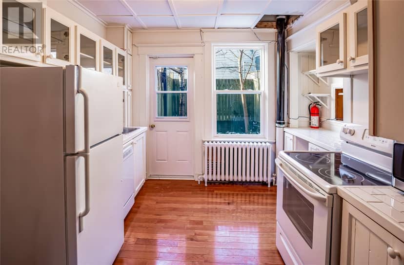 6 LeMarchant Road — photo 14 of 37