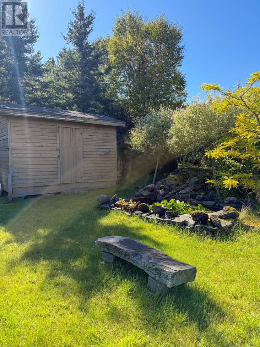 2 Roberts Drive — photo 36 of 40