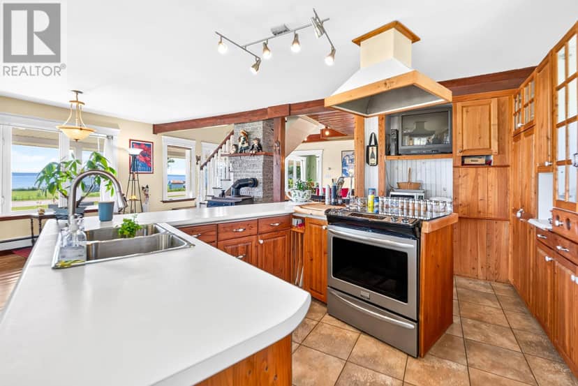 1088 McInnis Point Road — photo 19 of 40