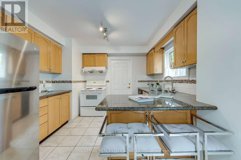 2101 Galena Crescent — photo 17 of 40