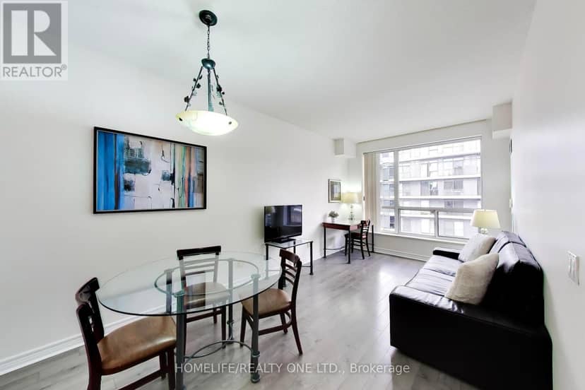 1105 - 152 St Patrick Street — photo 12 of 28