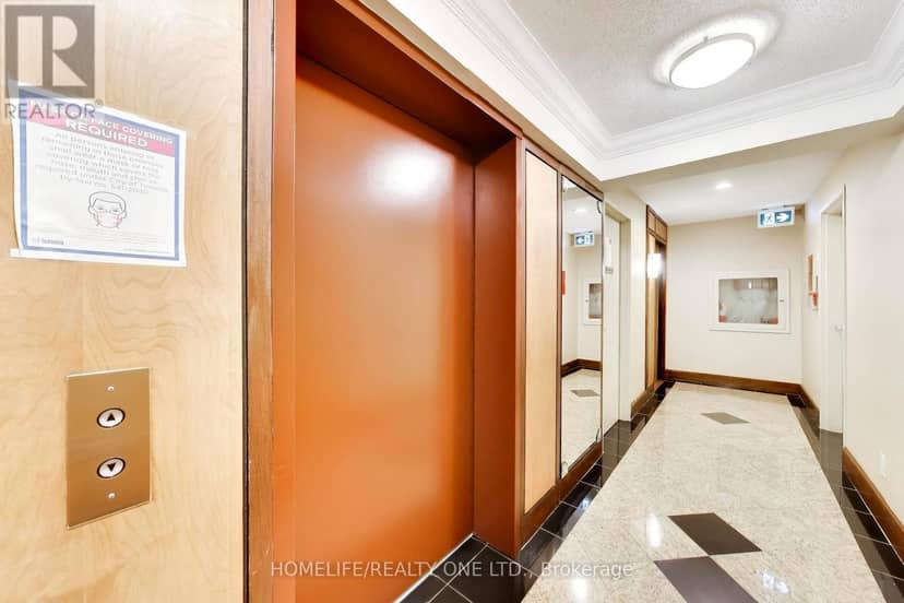 1105 - 152 St Patrick Street — photo 8 of 28