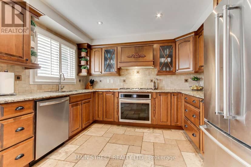 14 McGee Crescent — photo 10 of 40
