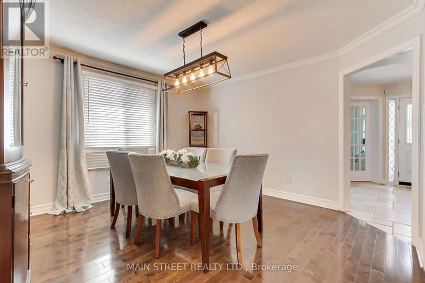 14 McGee Crescent — photo 7 of 40