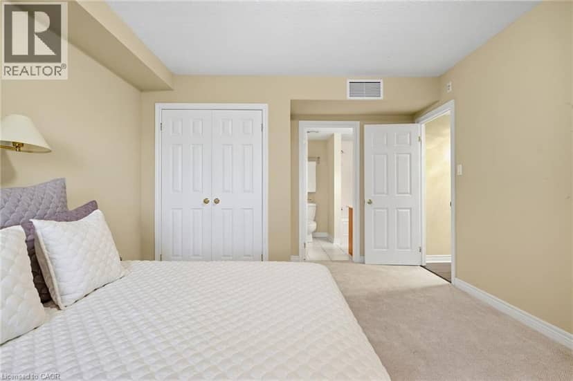 390 UPPER MIDDLE Road Unit# 301 — photo 24 of 38