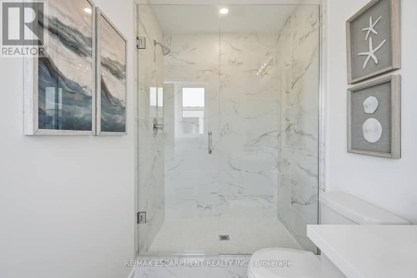 173 Burke Street — photo 32 of 40
