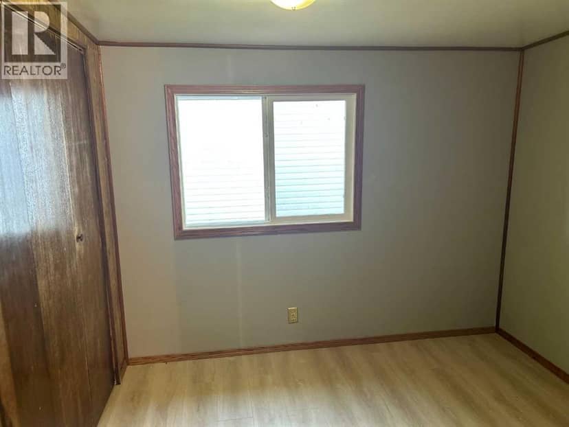 77 Greenbrook Village, Brooks, photo 6