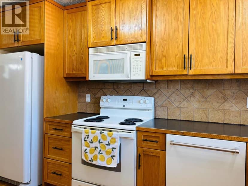 56 Aberfoyle Place NE — photo 9 of 40