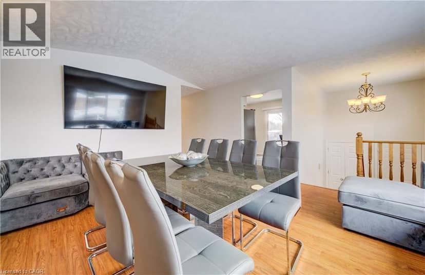 271 COLLEGE Street W, Waterford, photo 8