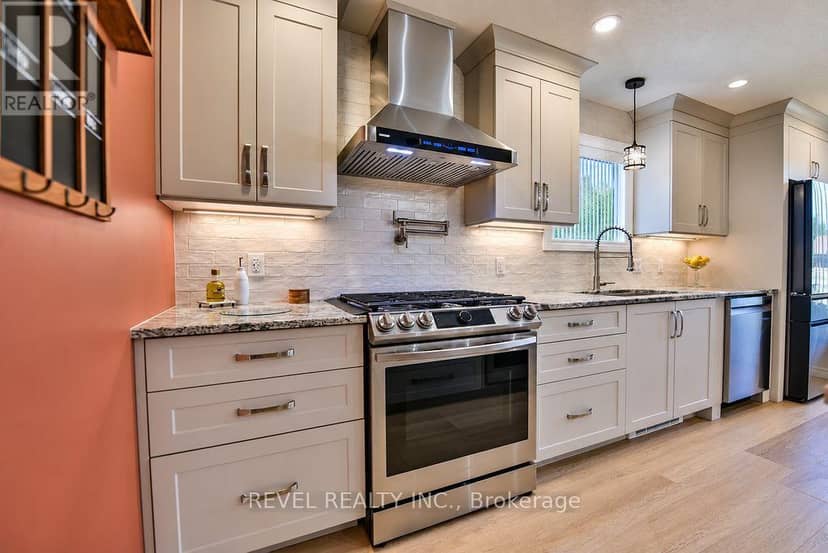 260 Emerald Street — photo 13 of 40