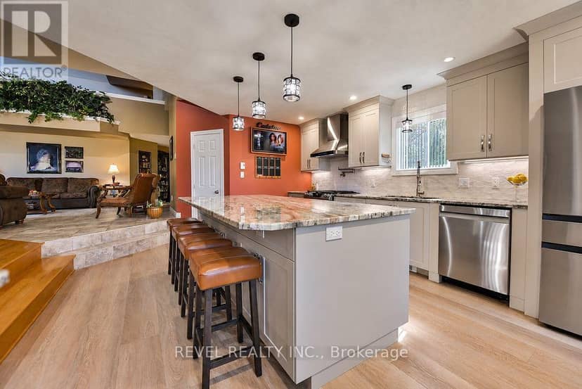 260 Emerald Street — photo 14 of 40