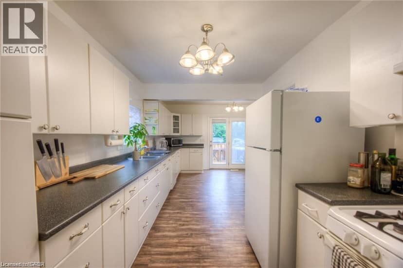 10 BRUCE Street — photo 10 of 40