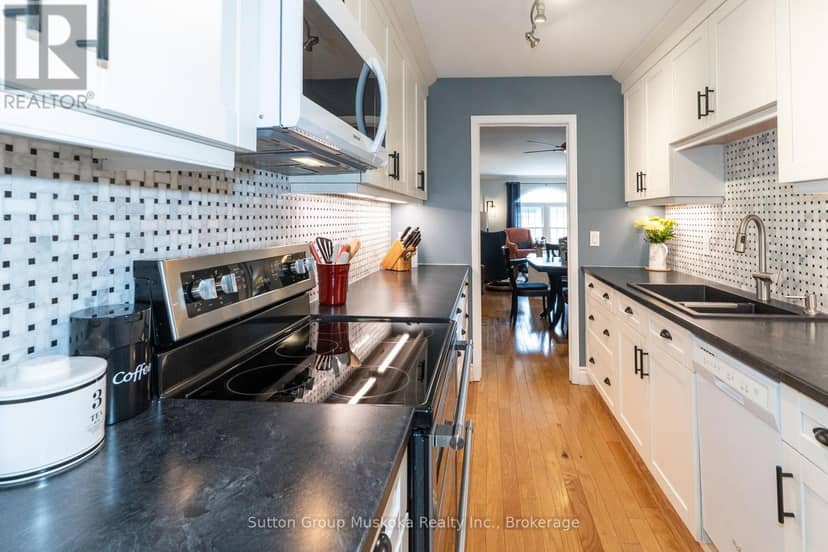 4 - 44 King William Street — photo 12 of 28